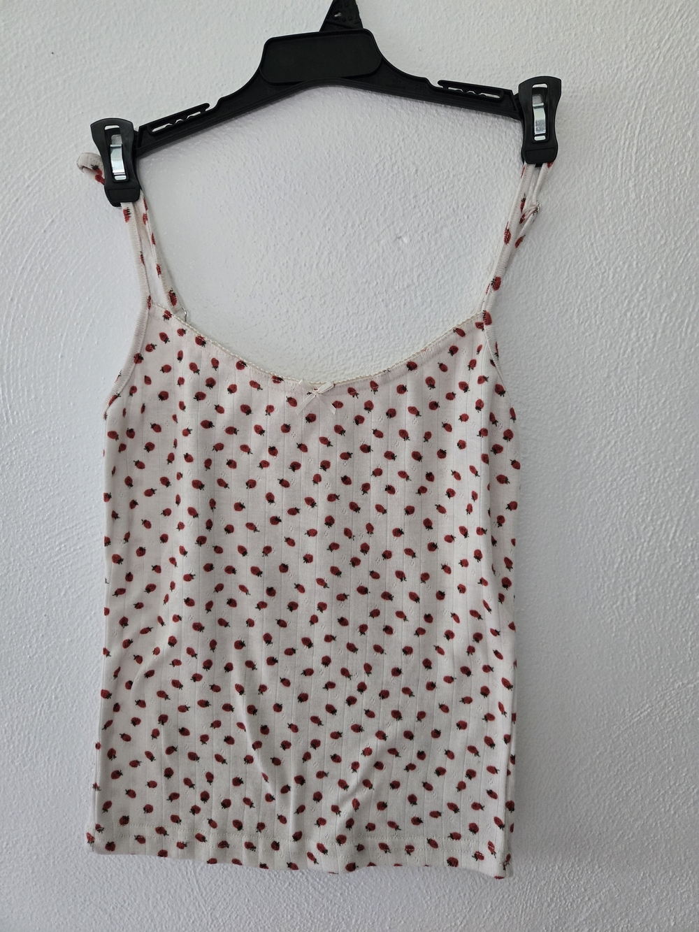 Hesperus Cream Tank With Strawberries